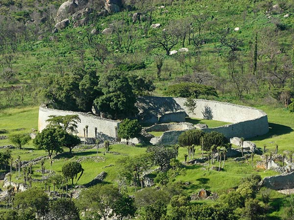 Great Zimbabwe ruins, outer walls