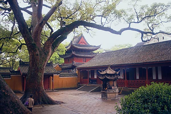 Temple of Pu Tuo Shan, China