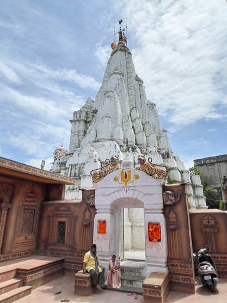 Rajiv Lochan Temple, Rajim