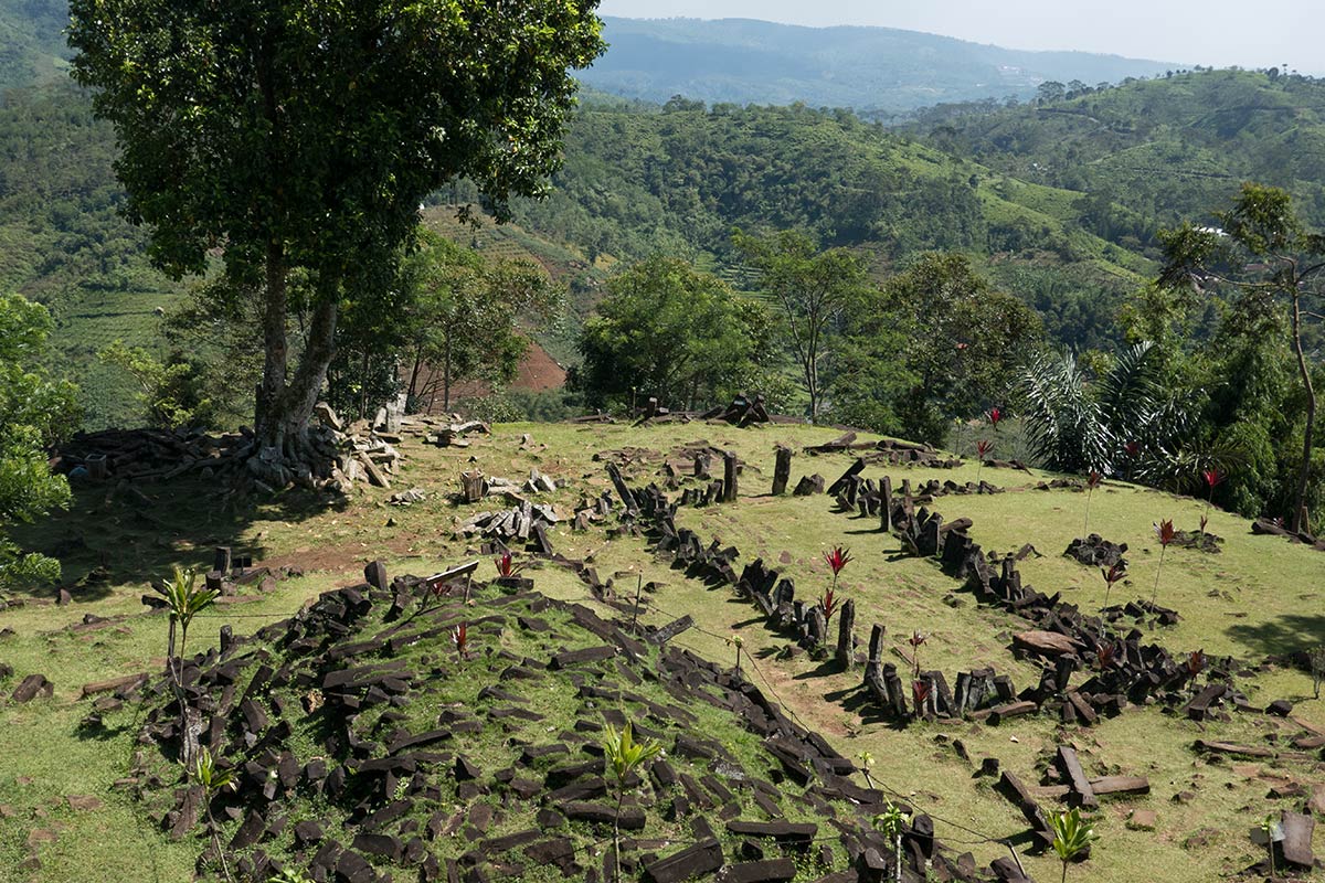 Gunung-Padang-Java-17-1200