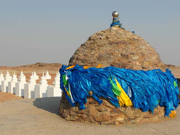 Shamanic shrine near Hamrin Hiid Buddhist Monastery