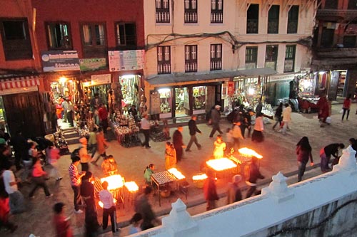 bodhnath-pilgrims-1