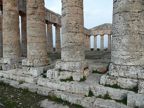 sicily segesta doric temple 5